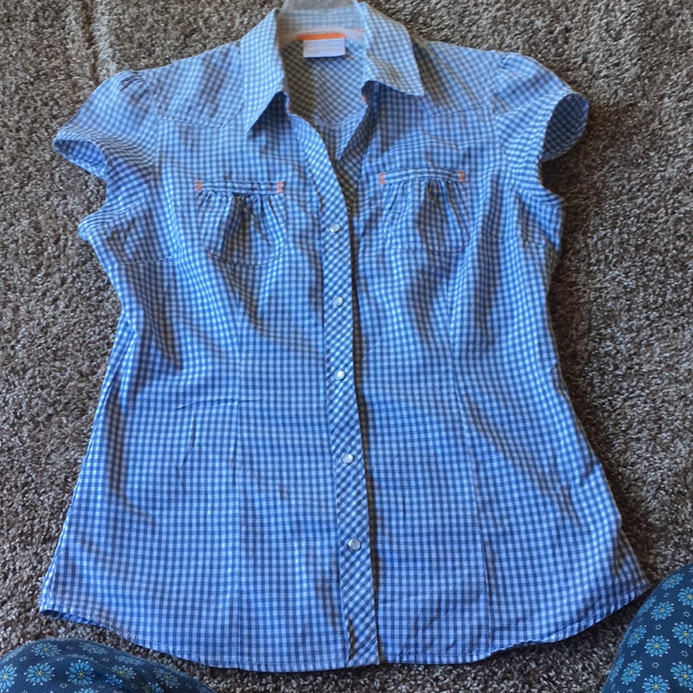 Woman L size shirt